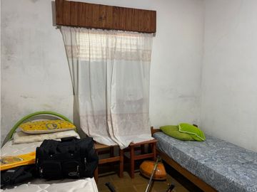 Vendo Casa con Amplio Terreno en Concepción del Uruguay, Entre Ríos