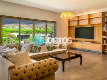 Casa en venta en Valle Escondido