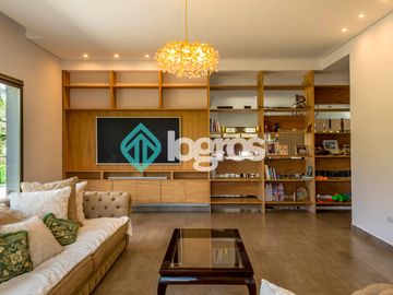 Casa en venta en Valle Escondido