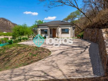 Casa en venta en Valle Escondido