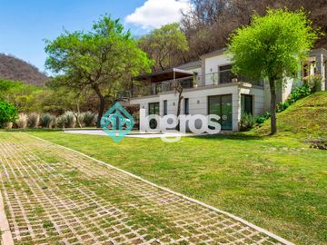 Casa en venta en Valle Escondido