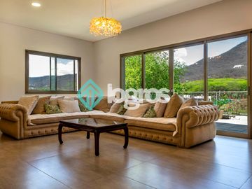 Casa en venta en Valle Escondido