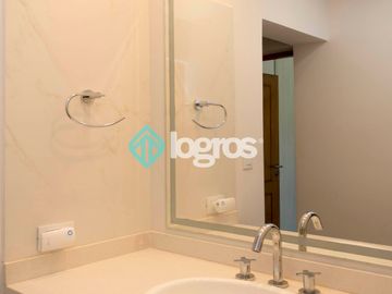 Casa en venta en Valle Escondido