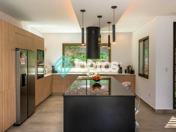 Casa en venta en Valle Escondido