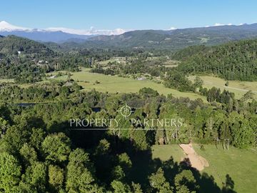 ¡Oportunidad! Terreno a Orilla de Carretera Turística  Coñaripe a Panguipulli con vista a Lago.