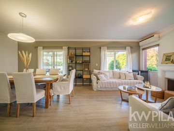 Casa en venta barrio Los Jazmines, Pilar del este - Apto Credito