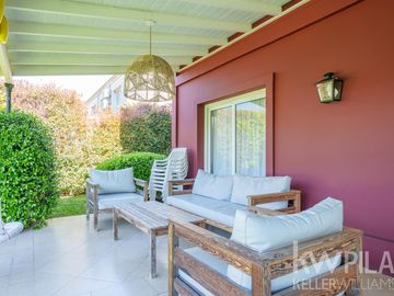 Casa en venta barrio Los Jazmines, Pilar del este - Apto Credito