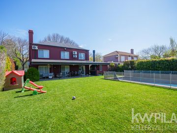 Casa en venta barrio Los Jazmines, Pilar del este - Apto Credito