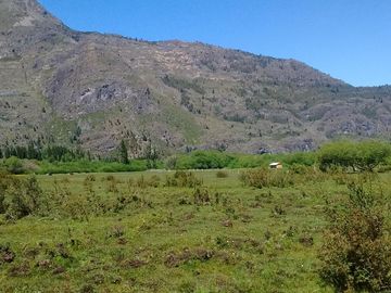 Chacra en El Hoyo sobre ruta Nacional 40