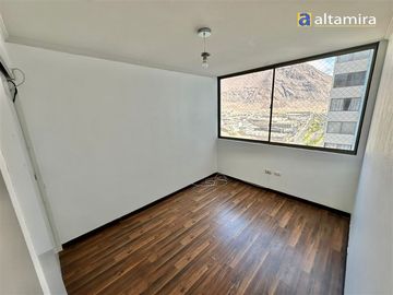 Departamento en Venta en Edificio Torres de Huayquique Torre Norte Piso N°10