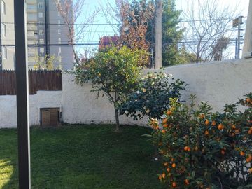 Amplia propiedad a pasos Metro Rojas Magallanes - La Florida