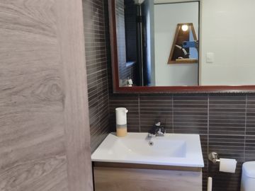 Amplia propiedad a pasos Metro Rojas Magallanes - La Florida