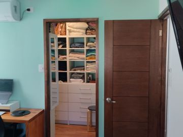 Amplia propiedad a pasos Metro Rojas Magallanes - La Florida