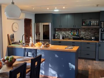 Amplia propiedad a pasos Metro Rojas Magallanes - La Florida