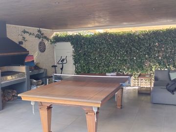 Amplia propiedad a pasos Metro Rojas Magallanes - La Florida