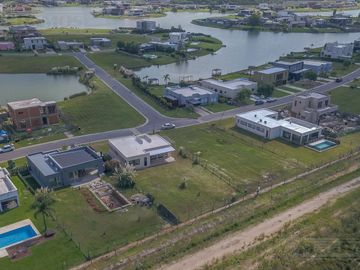 OPORTUNIDAD VENTA CASA San Sebastián A8 MB NO CREDITO