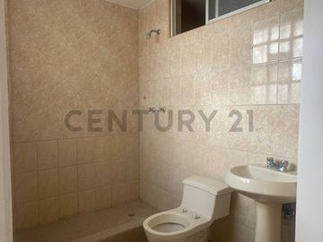 VENTA CASA  SECTOR ATUNTAQUI IMBABURA