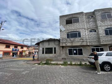 VENTA CASA  SECTOR ATUNTAQUI IMBABURA