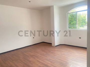VENTA CASA  SECTOR ATUNTAQUI IMBABURA