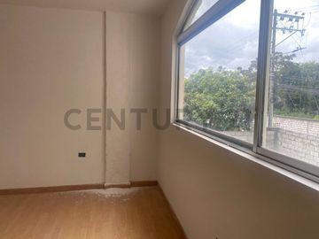VENTA CASA  SECTOR ATUNTAQUI IMBABURA