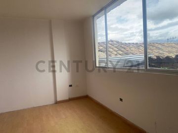 VENTA CASA  SECTOR ATUNTAQUI IMBABURA