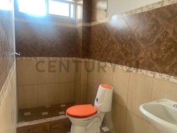 VENTA CASA  SECTOR ATUNTAQUI IMBABURA