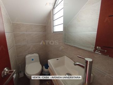 CASA en VENTA en Tunja AVENIDA UNIVERSITARIA - VIVA