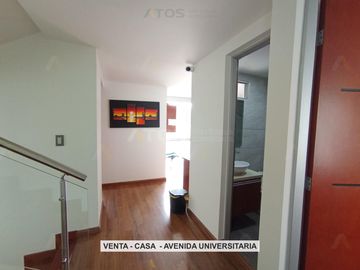 CASA en VENTA en Tunja AVENIDA UNIVERSITARIA - VIVA
