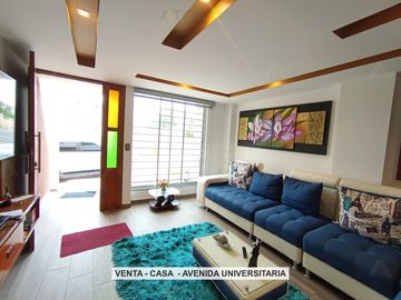 CASA en VENTA en Tunja AVENIDA UNIVERSITARIA - VIVA