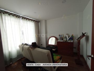 CASA en VENTA en Tunja AVENIDA UNIVERSITARIA - VIVA
