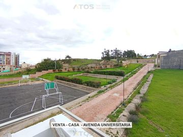 CASA en VENTA en Tunja AVENIDA UNIVERSITARIA - VIVA