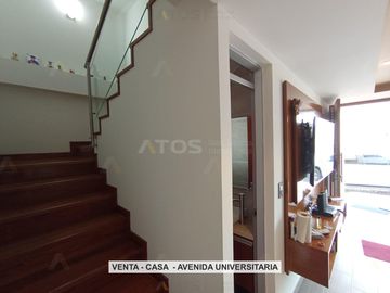 CASA en VENTA en Tunja AVENIDA UNIVERSITARIA - VIVA