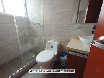CASA en VENTA en Tunja AVENIDA UNIVERSITARIA - VIVA