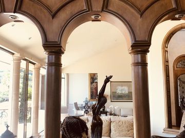 LUJOSA CASA EN VENTA LA CIMA
