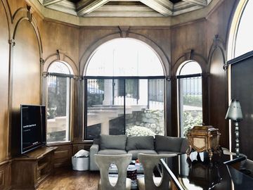 LUJOSA CASA EN VENTA LA CIMA
