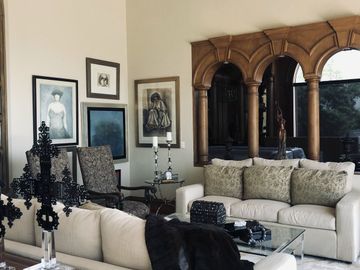 LUJOSA CASA EN VENTA LA CIMA