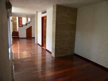 Casa en Venta en La Carcaña, Puebla.