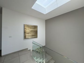 Casa nueva en venta  por Vialidad López Portillo, fraccionamiento residencial cerca del aeropuerto de Toluca, parque Toluca 2000 y Plaza Santin.