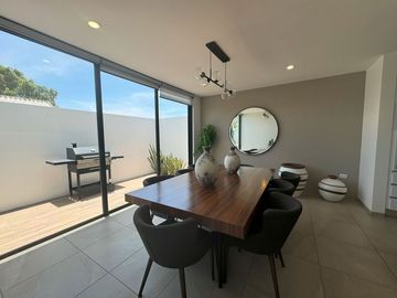 Casa nueva en venta  por Vialidad López Portillo, fraccionamiento residencial cerca del aeropuerto de Toluca, parque Toluca 2000 y Plaza Santin.