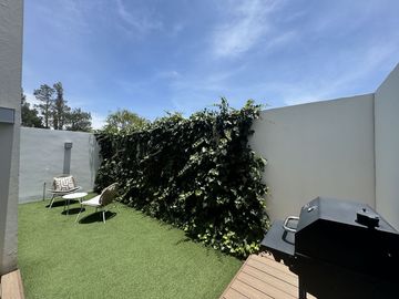 Casa nueva en venta  por Vialidad López Portillo, fraccionamiento residencial cerca del aeropuerto de Toluca, parque Toluca 2000 y Plaza Santin.