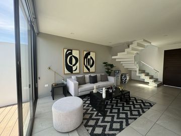 Casa nueva en venta  por Vialidad López Portillo, fraccionamiento residencial cerca del aeropuerto de Toluca, parque Toluca 2000 y Plaza Santin.