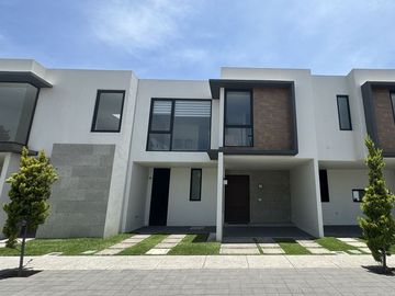 Casa nueva en venta  por Vialidad López Portillo, fraccionamiento residencial cerca del aeropuerto de Toluca, parque Toluca 2000 y Plaza Santin.
