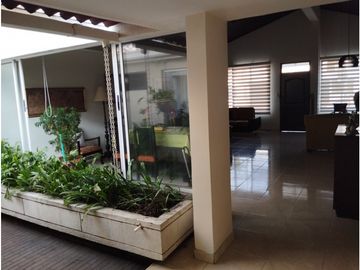 Vendo estupenda Casa Barrio La Flora Cali