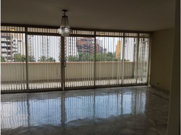 Magnífico Apartamento  Edificio las Fuentes  Granada