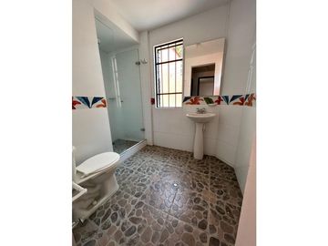 Vendo estupenda casa en copropiedad oeste cali