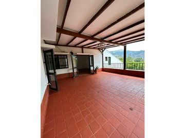 Vendo estupenda casa en copropiedad oeste cali