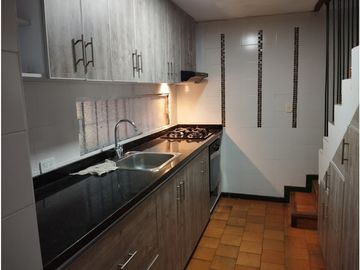 Vendo estupenda casa en copropiedad oeste cali
