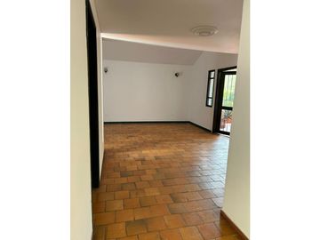 Vendo estupenda casa en copropiedad oeste cali