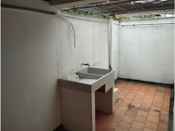 Vendo estupenda casa en copropiedad oeste cali