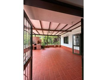 Vendo estupenda casa en copropiedad oeste cali